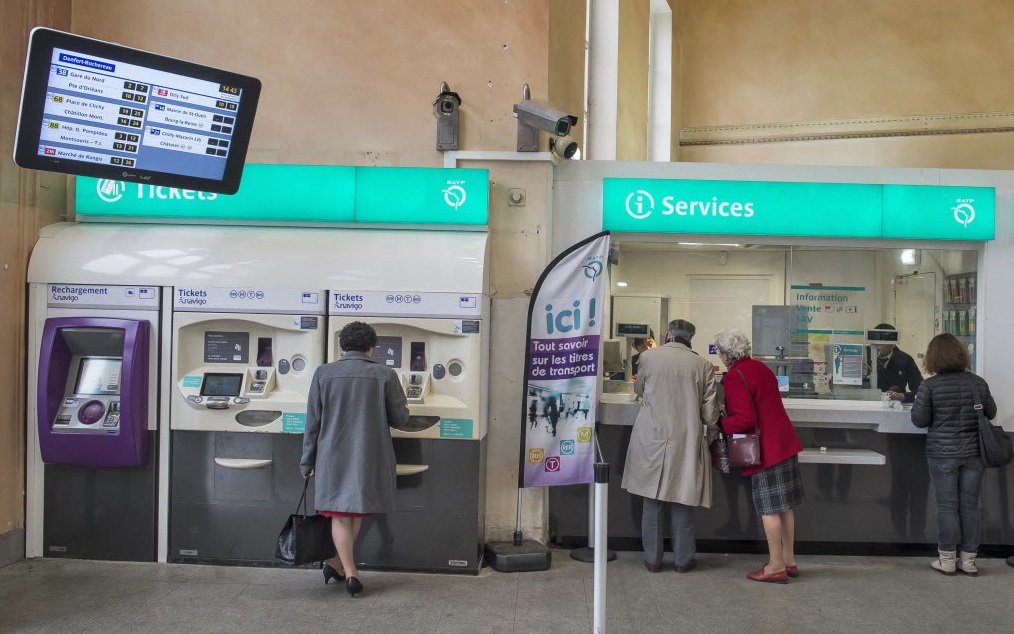 De Nouveaux écrans Dans Les Gares Du RER B